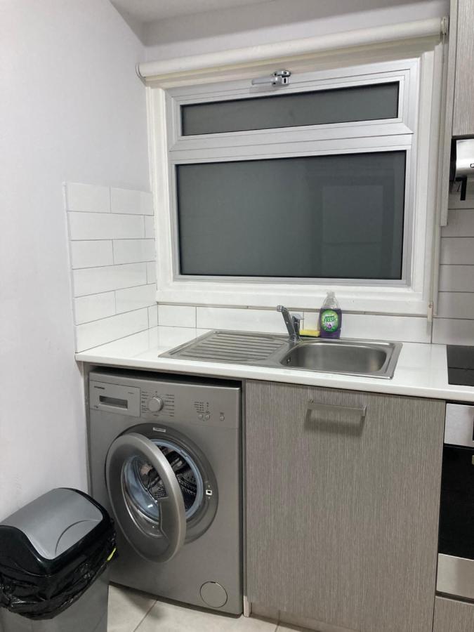 Paradise Promenade Apartment, 2Min Distance From Larnaca Marina Kültér fotó